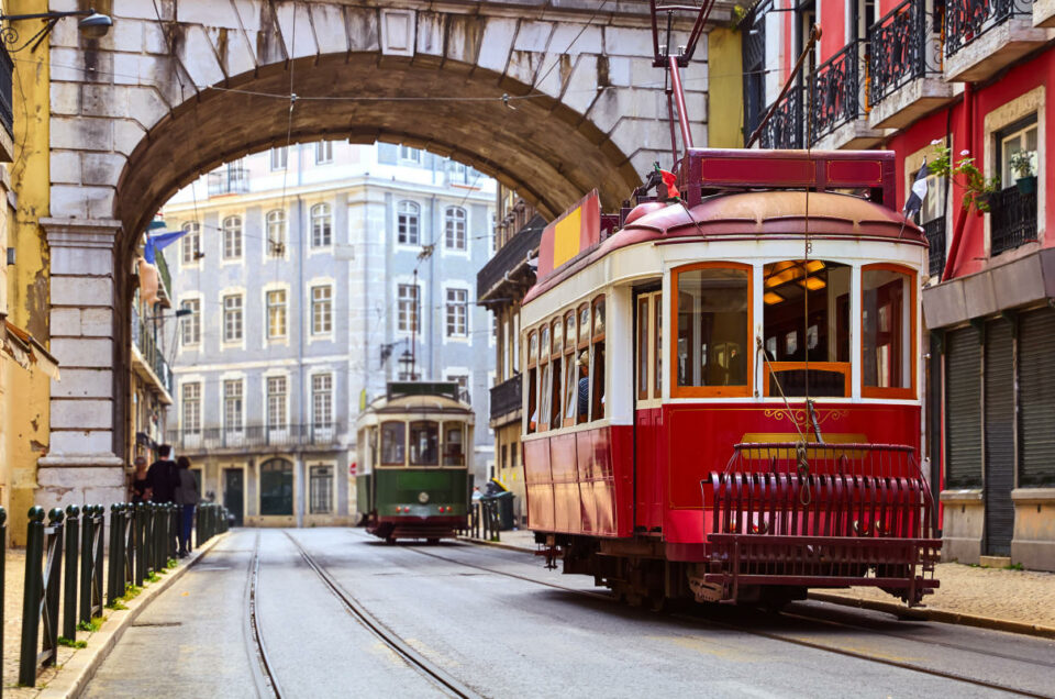 10 Must-Visit Places in Alfama