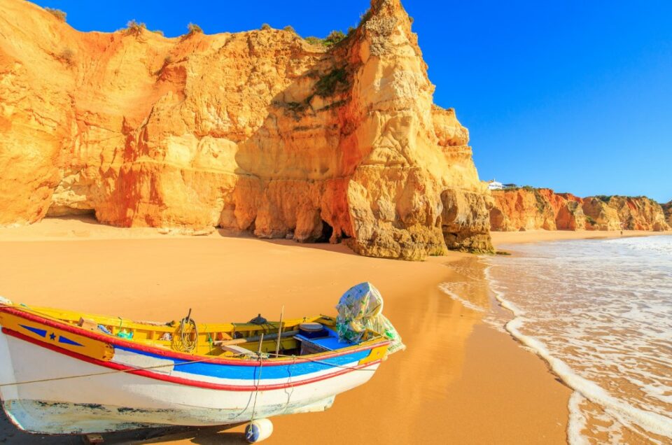 Distance from Lisbon to Algarve: Everything You Need to Know