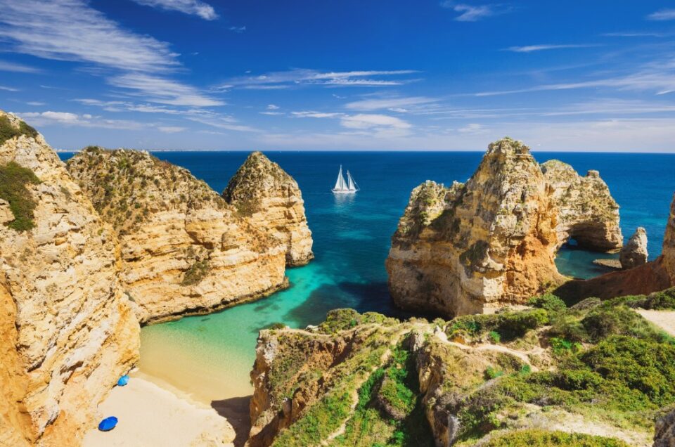 Private Transfers from Lisbon to Algarve – Discover the Algarve in Style