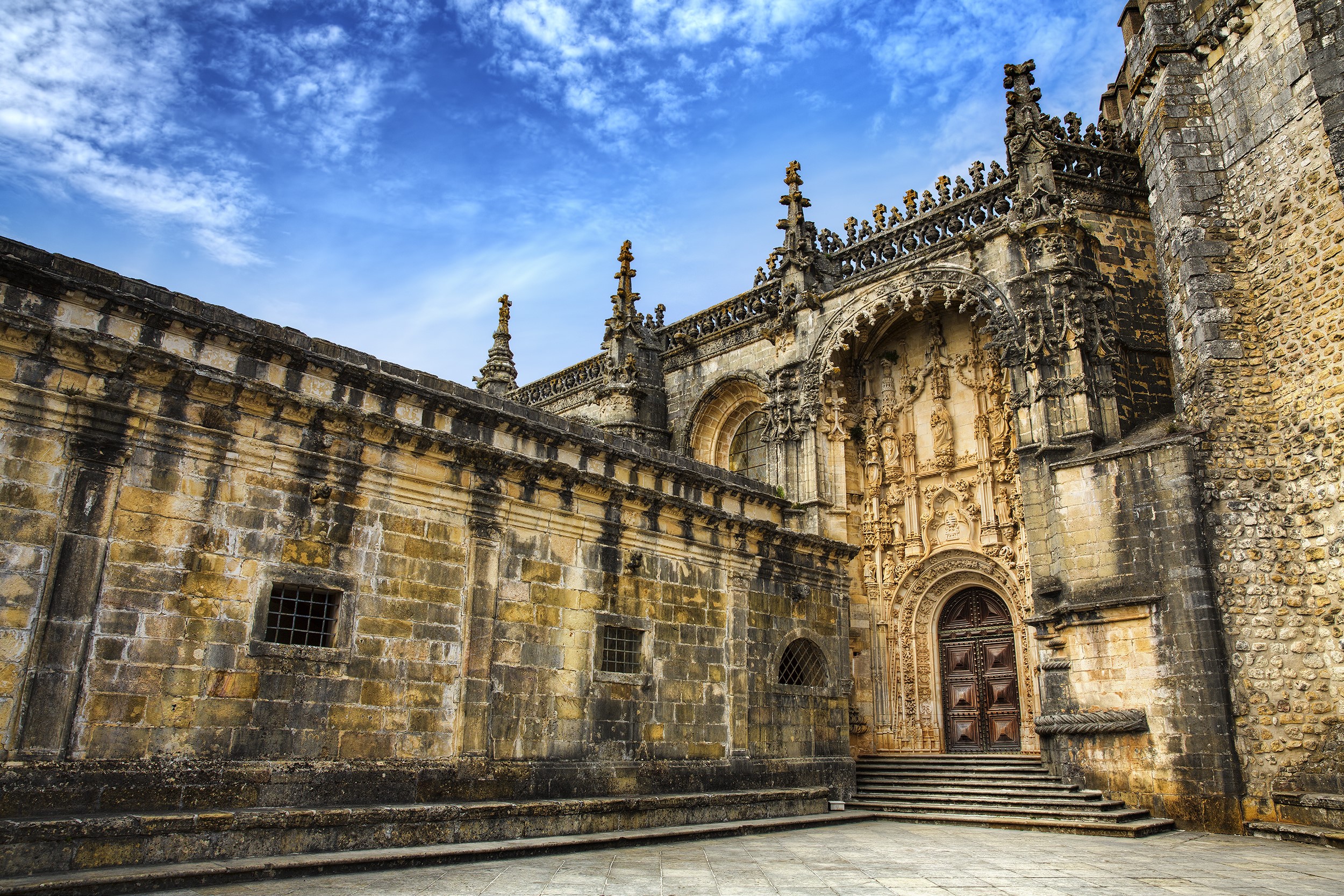 The Convent of Christ in Tomar – A Timeless Templar Treasure - Portugal ...