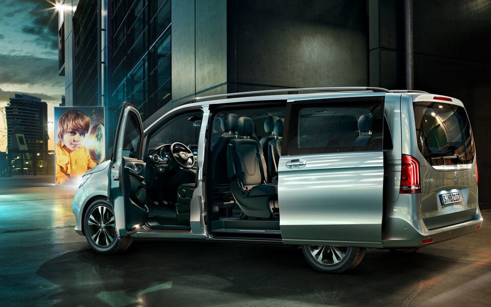 Algarve with Elegance – Private Luxury Transfer from Lisbon