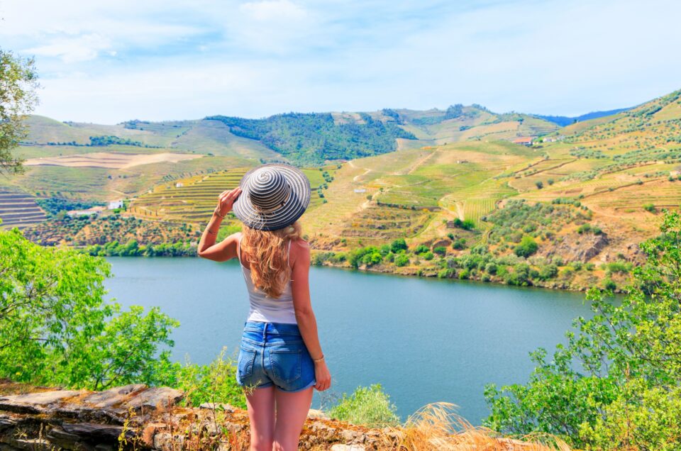5-Day Portugal Itinerary Tour: Fatima, Obidos, Nazare, Batalha, Tomar, Coimbra, Douro Valley & Porto
