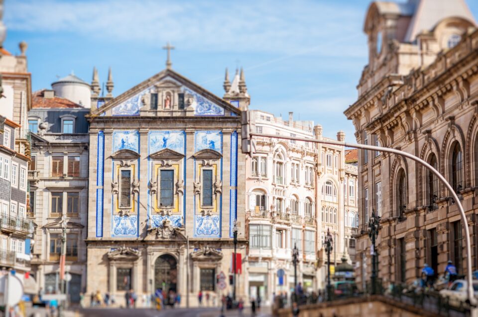 5 Famous Churches to Visit in Porto