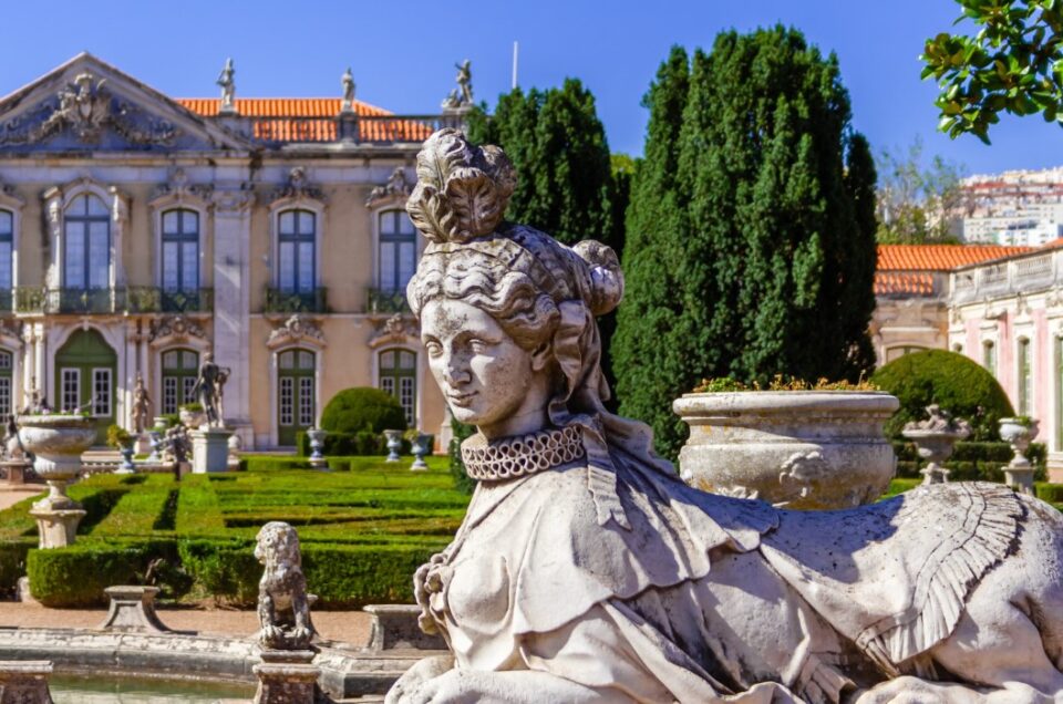 1-Day Private Itinerary for Sintra: Palaces, Forests & Coastal Views