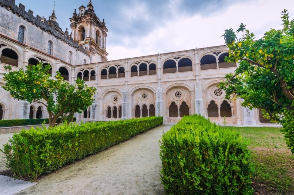 Lisbon to Porto with Stops: The Three Best Routes Compared