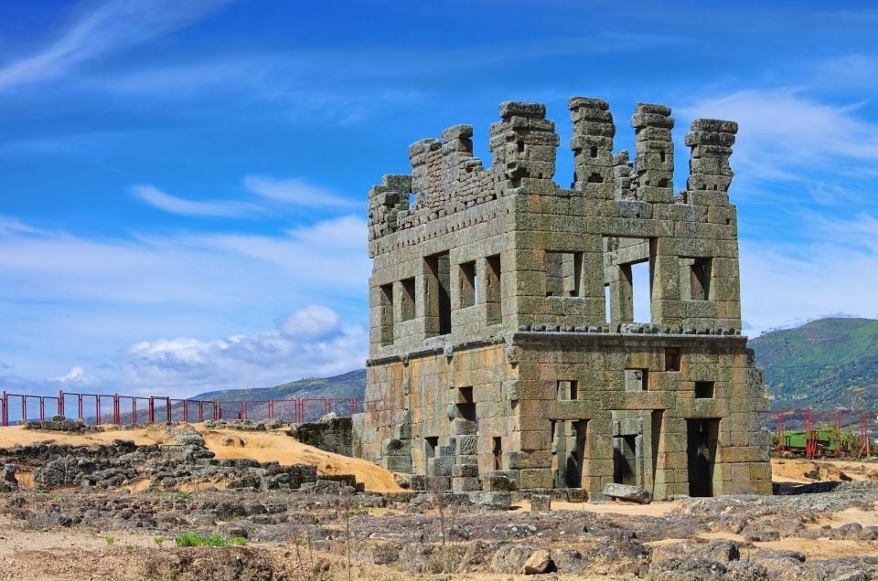 A National Guide to Portugal's Active, Former, and Modern Jewish Sites