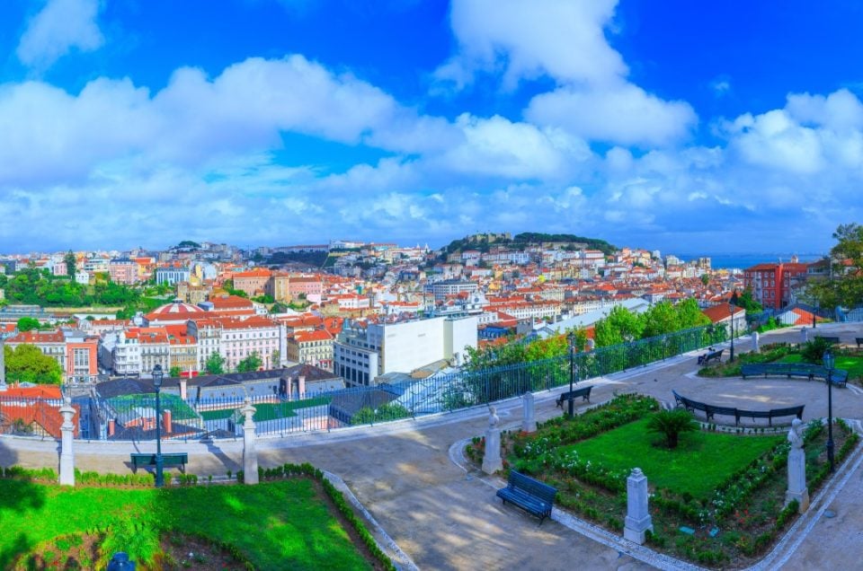 Traveling Portugal with Elderly Parents or Limited Mobility